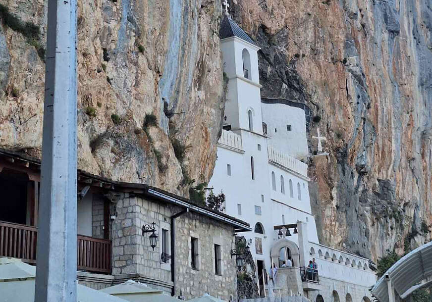 DUHOVNO UTOČIŠTE KOJE ZOVE SRCEM Priča Banjalučanke nakon posjete manastiru Ostrog „Ovo putovanje ću pamtiti cijeli život“