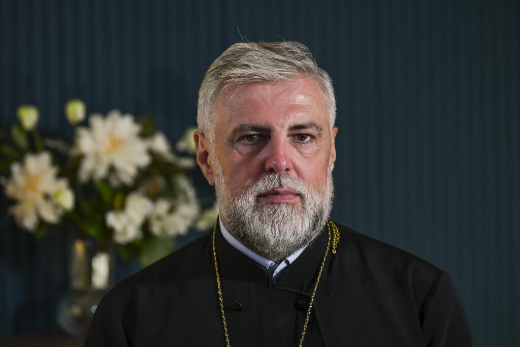 Vladika Grigorije jutros operisan: Oglasio se kabinet episkopa o njegovom zdravstvenom stanju Vladika Grigorije jutros operisan: Oglasio se kabinet episkopa o njegovom zdravstvenom stanju