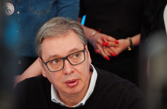 Neuspjeli „diplomatski turizam“: Vučićeva posjeta Floridi pod velom tajni – nema troškovnika, ambasador ćuti Neuspjeli „diplomatski turizam“: Vučićeva posjeta Floridi pod velom tajni – nema troškovnika, ambasador ćuti