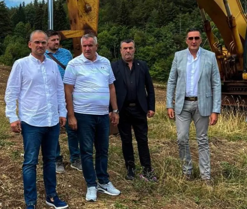 OTVARAMO PANDORINU KUTIJU: OC Jahorina u blokadi, Elek prijeti Viškoviću OTVARAMO PANDORINU KUTIJU: OC Jahorina u blokadi, Elek prijeti Viškoviću