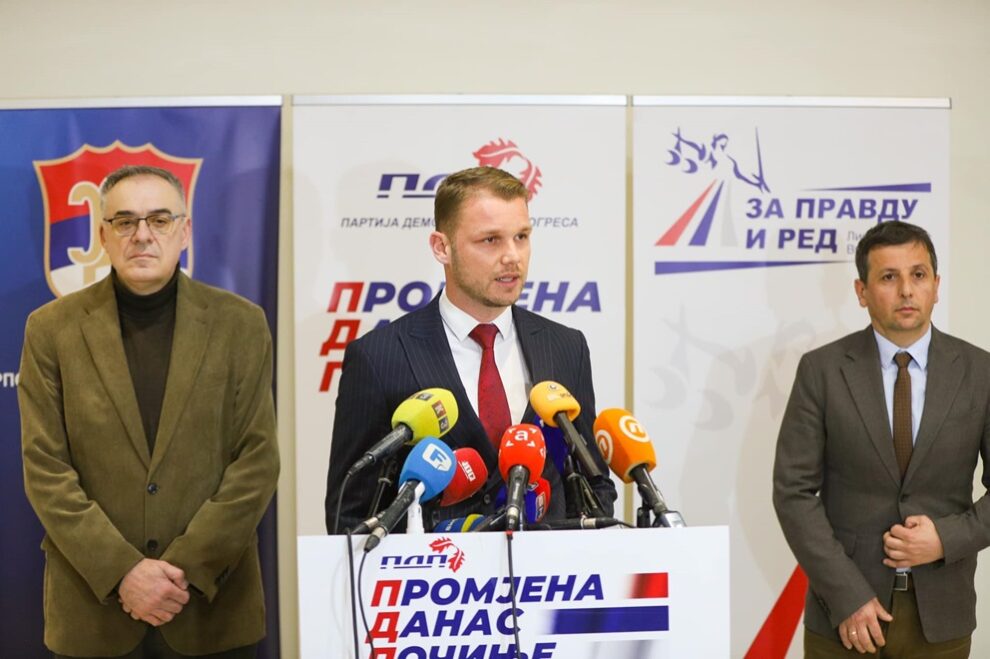 Opozicija iz Srpske “ni na nebu, ni na zemlji”: Mnogo htjeli, malo uspjeli Opozicija iz Srpske “ni na nebu, ni na zemlji”: Mnogo htjeli, malo uspjeli