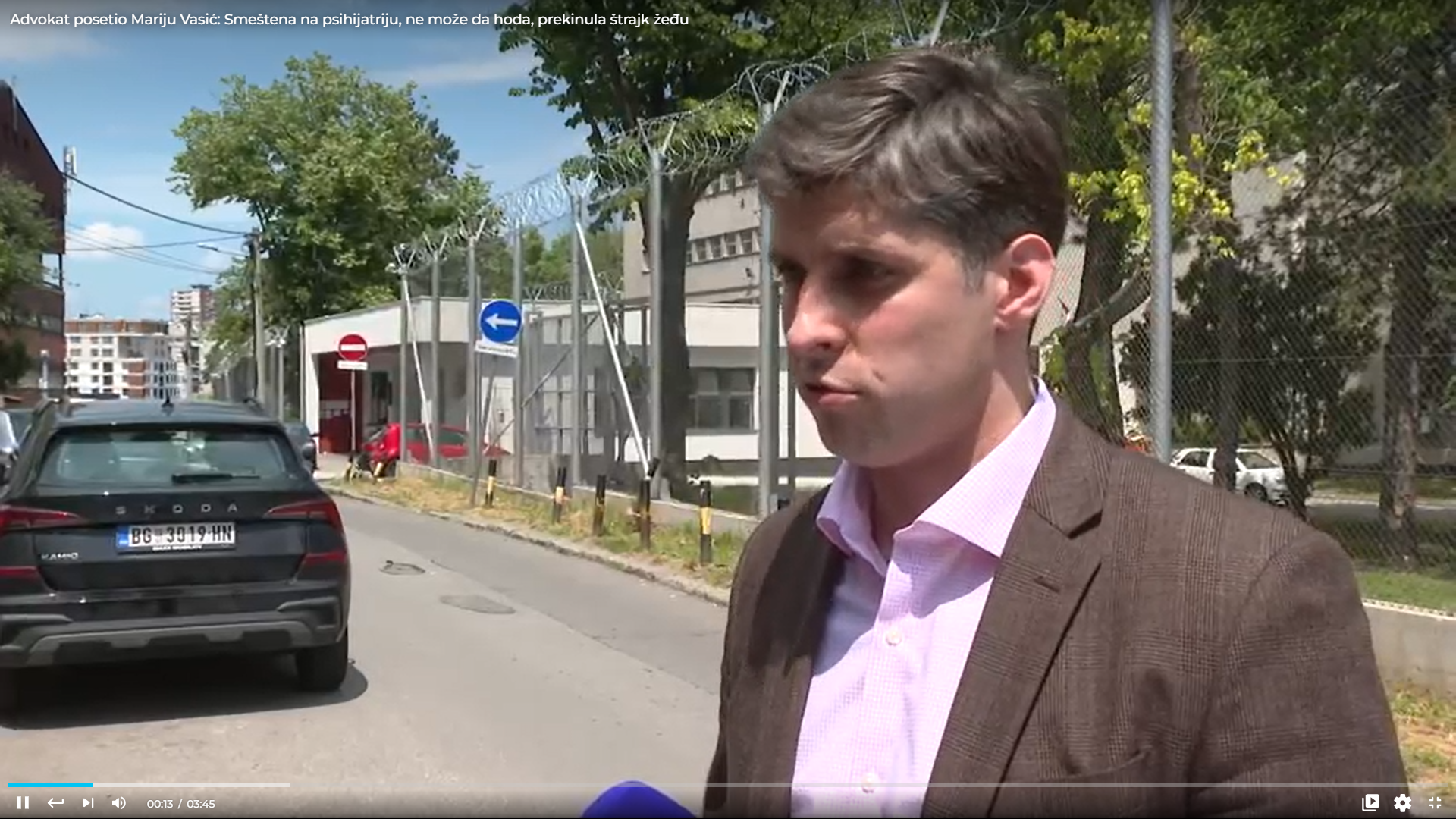 Advokat posetio Mariju Vasić: Smeštena na psihijatriju, ne može da hoda, prekinula štrajk žeđu Advokat posetio Mariju Vasić: Smeštena na psihijatriju, ne može da hoda, prekinula štrajk žeđu