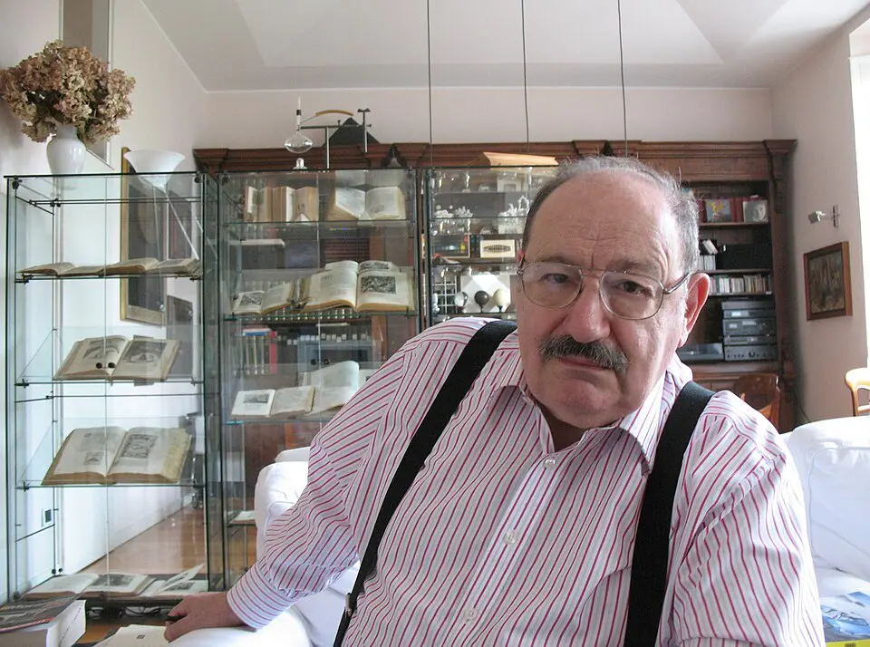 Umberto Eco: Fašizam-zlo u 10 tačaka Umberto Eco: Fašizam-zlo u 10 tačaka