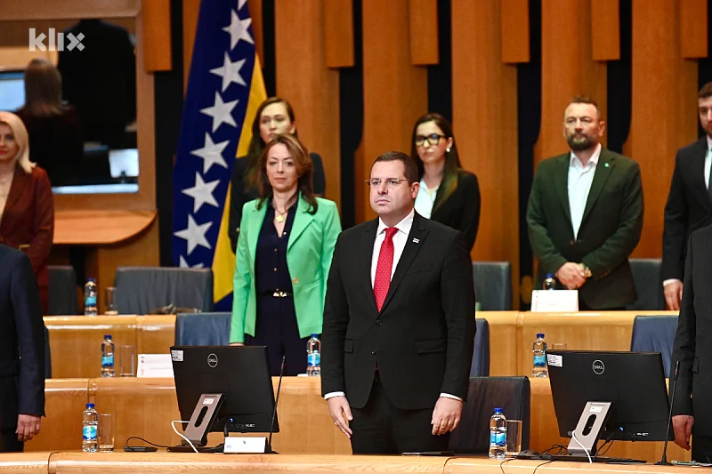 Delegati SNSD-a srušili kvorum napuštanjem sjednice, ni danas ništa od smjene njihovih kadrova Delegati SNSD-a srušili kvorum napuštanjem sjednice, ni danas ništa od smjene njihovih kadrova