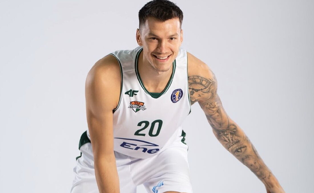 Gačanin Nemanja Nenadić o sezoni karijere u Poljskoj Gačanin Nemanja Nenadić o sezoni karijere u Poljskoj