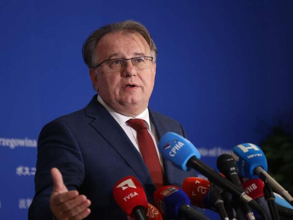 Nikšić odgovorio Čoviću o tri federalne jedinice: Nikad! Nikšić odgovorio Čoviću o tri federalne jedinice: Nikad!