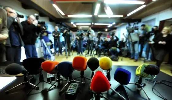 SVJESTKI DAN SLOBODE MEDIJA: Političari najviše ugrožavaju slobodu medija u BiH! SVJESTKI DAN SLOBODE MEDIJA: Političari najviše ugrožavaju slobodu medija u BiH!