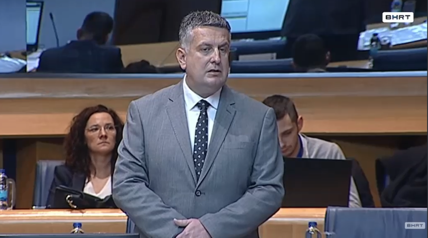 Da su zvaničnici Srpske dobronamjerni prema Srpskoj podnijeli bi ostavke Da su zvaničnici Srpske dobronamjerni prema Srpskoj podnijeli bi ostavke