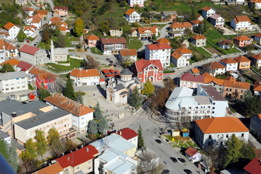 U Gacku sutra Dan žalosti zbog pogibije djevojčice (16) U Gacku sutra Dan žalosti zbog pogibije djevojčice (16)
