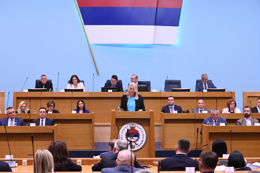 Narodna skupština usvojila veto Željke Cvijanović Narodna skupština usvojila veto Željke Cvijanović