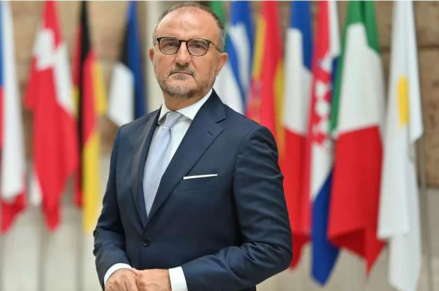 Soreka: Stanje u Srpskoj složeno, krizu ne mogu riješiti ni Brisel ni Eufor, nego domaće institucije Soreka: Stanje u Srpskoj složeno, krizu ne mogu riješiti ni Brisel ni Eufor, nego domaće institucije