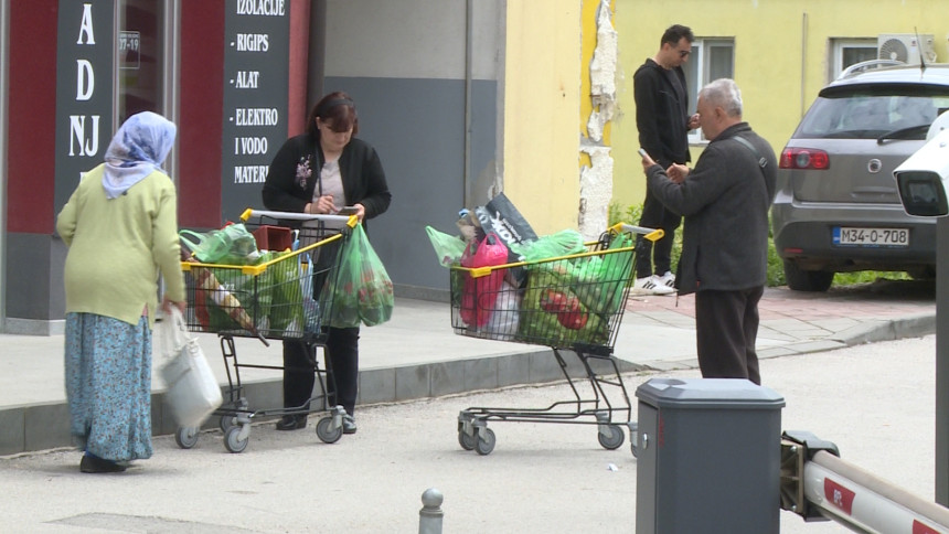 Građani često biraju između lijekova i hrane, vlast nijema Građani često biraju između lijekova i hrane, vlast nijema