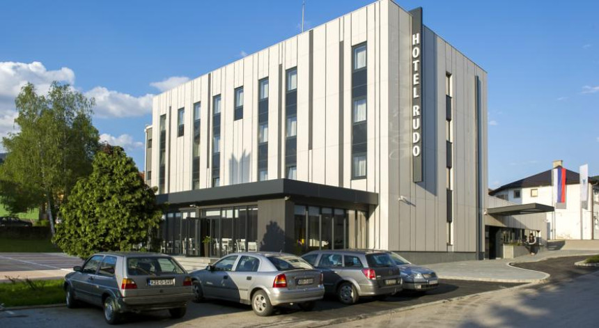 Investicija u hotel ruskog oligarha potpuni promašaj Investicija u hotel ruskog oligarha potpuni promašaj