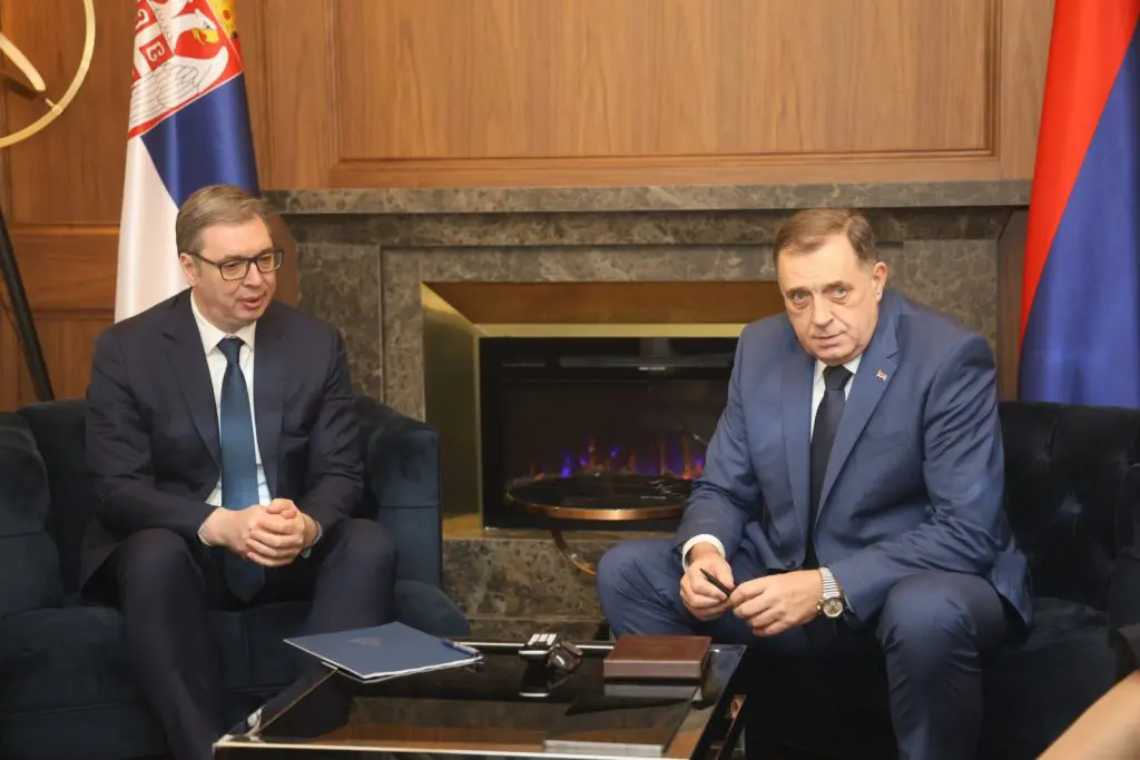 Vučić otkrio: Naš LOPOVIS štitiće Mileta u njegovoj kući na Dedinju!