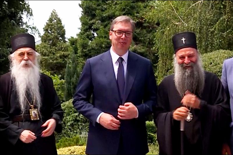Apel vernika Srpske pravoslavne crkve u SAD: Smeniti i penzionisati Porfirja i Irineja Bulovića zbog izdaje Apel vernika Srpske pravoslavne crkve u SAD: Smeniti i penzionisati Porfirja i Irineja Bulovića zbog izdaje