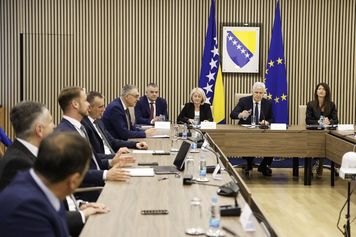 Politička situacija na nivou BiH nikad zamršenija: ko je s kim u koaliciji? Politička situacija na nivou BiH nikad zamršenija: ko je s kim u koaliciji?