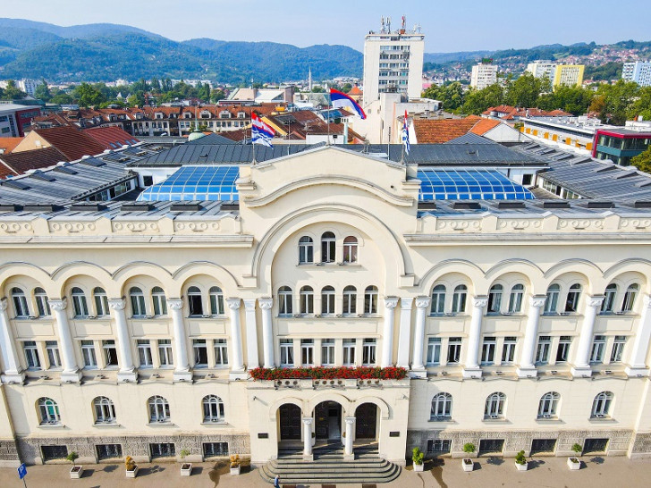 Višak zaposlenih širom lokalnih administracija: Banjaluka rekorder. Bijeljina krije podatke Višak zaposlenih širom lokalnih administracija: Banjaluka rekorder. Bijeljina krije podatke