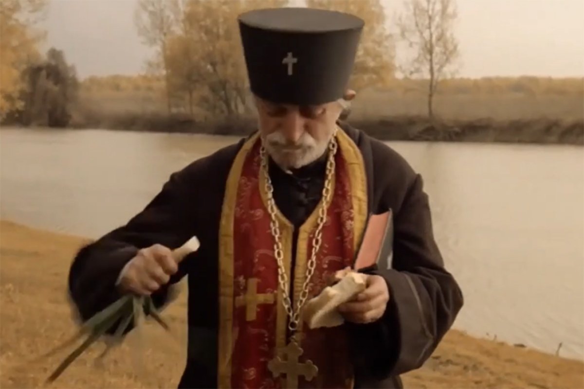 Ko je bio pop iz „Ko to tamo peva“: Gledali ste ga u mnogo filmova Ko je bio pop iz „Ko to tamo peva“: Gledali ste ga u mnogo filmova