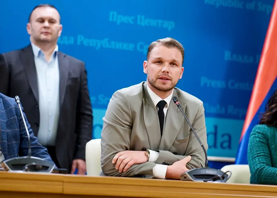 Stanivuković: “Dodikovi direktori ostavili 10 miliona maraka duga u Akvani” Stanivuković: “Dodikovi direktori ostavili 10 miliona maraka duga u Akvani”