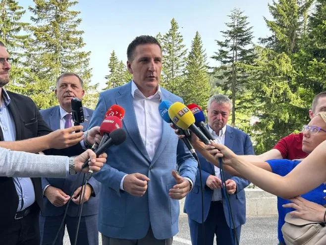 Počasni konzul Bjelorusije koštao Srpsku četiri miliona KM Počasni konzul Bjelorusije koštao Srpsku četiri miliona KM