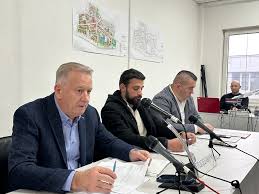 Odgovor SDS Gacka SNSD-u na optužbe za „obojenu revoluciju“ Odgovor SDS Gacka SNSD-u na optužbe za „obojenu revoluciju“