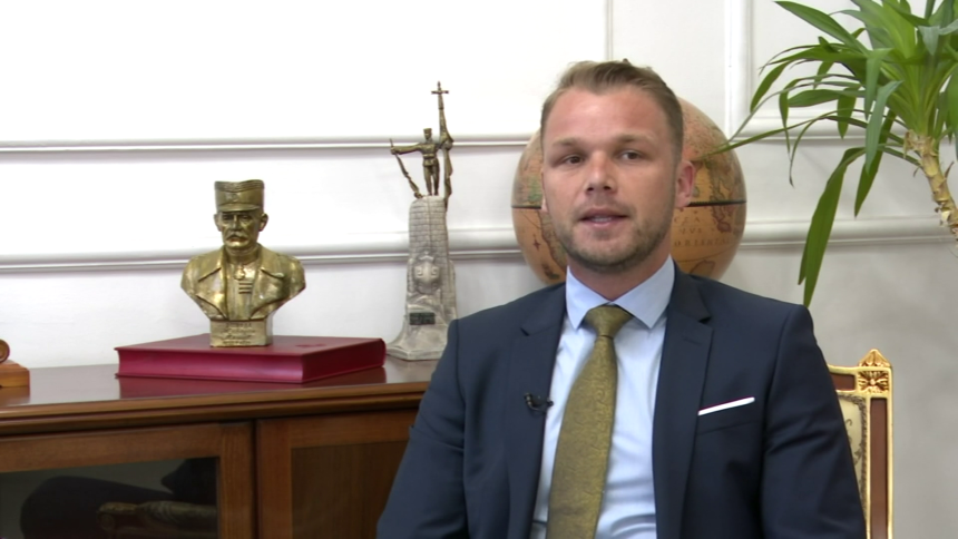 „Zastupaću interese Srpske, njeni građani ne smiju više plaćati cijenu ničijih političkih odluka i poteza „Zastupaću interese Srpske, njeni građani ne smiju više plaćati cijenu ničijih političkih odluka i poteza