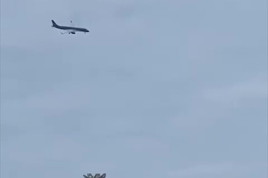 Avion prisilno sletio u Njemačkoj, devet osoba povrijeđeno Avion prisilno sletio u Njemačkoj, devet osoba povrijeđeno