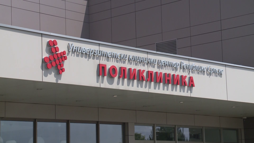 Motociklista sletio s puta, prebačen na UKC Republike Srpske Motociklista sletio s puta, prebačen na UKC Republike Srpske