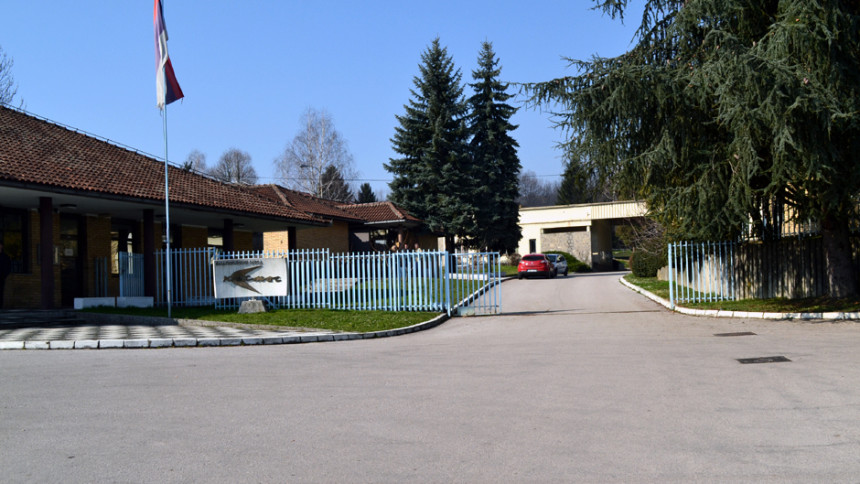 Fabrika oružja iz Srbije ulazi u „Kosmos“ BL Fabrika oružja iz Srbije ulazi u „Kosmos“ BL