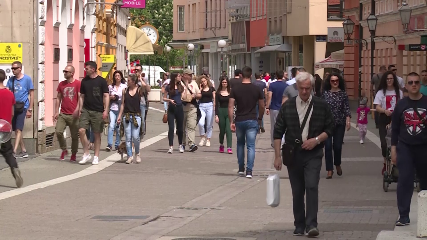 Stručnjaci upozoravaju: Popis treba uraditi prije izrade socijalne karte Stručnjaci upozoravaju: Popis treba uraditi prije izrade socijalne karte