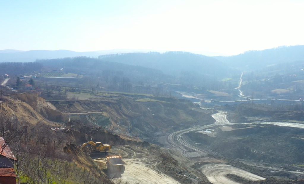 Srpska platila Serdarovu 58,6 miliona, a inspektor zabranio kopanje rude Srpska platila Serdarovu 58,6 miliona, a inspektor zabranio kopanje rude