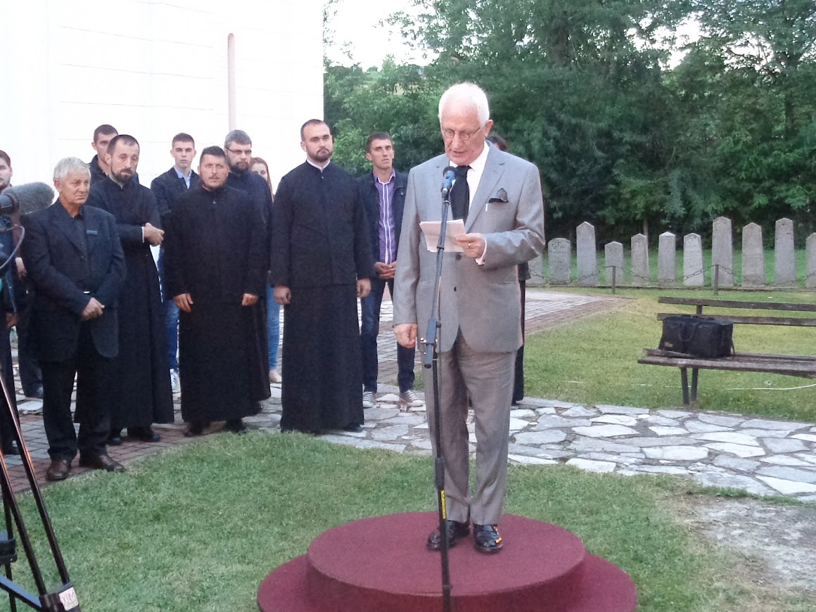 Akademik Matija Bećković o događaju u Beloj Crkvi, prije 84 godine: NIŠTA TRAGIČNIJE I BESMISLENIJE Akademik Matija Bećković o događaju u Beloj Crkvi, prije 84 godine: NIŠTA TRAGIČNIJE I BESMISLENIJE