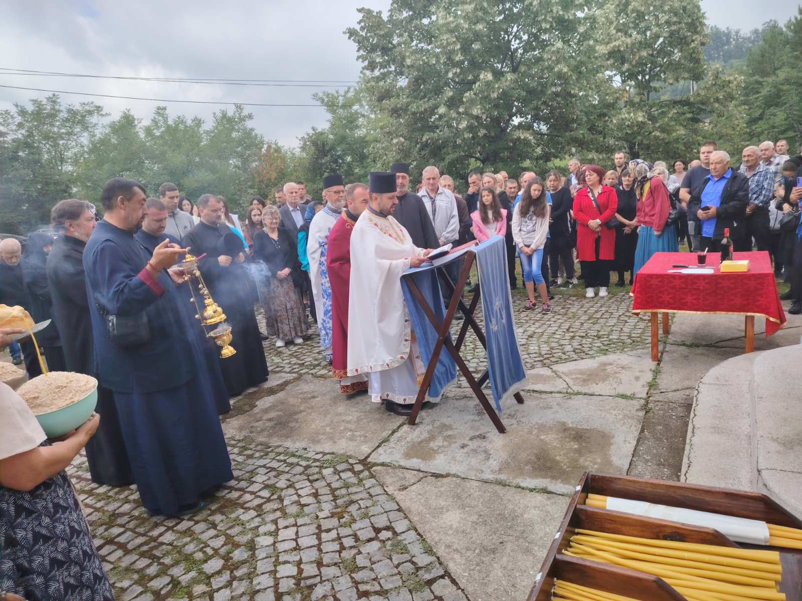 Slava Manastira Ognjene Marije u Rujevcu u Azbukovici: Molitve od srca Slava Manastira Ognjene Marije u Rujevcu u Azbukovici: Molitve od srca