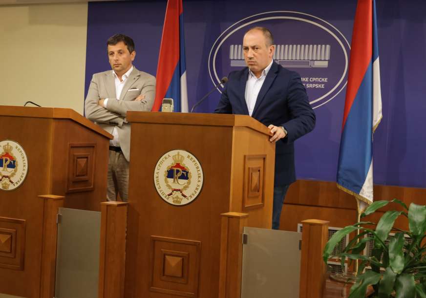 „Šume Srpske vodi čovjek koji je UHAPŠEN ZBOG DILOVANJA DROGE“ Vukanović i Crnadak otkrivaju zašto je vlast zaustavila raspravu o javnim preduzećima