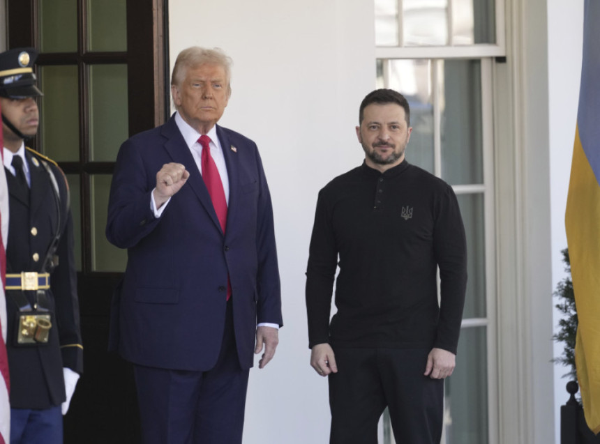 Prvi put od kako je na funkciji Tramp šalje oružje Ukrajini? Prvi put od kako je na funkciji Tramp šalje oružje Ukrajini?