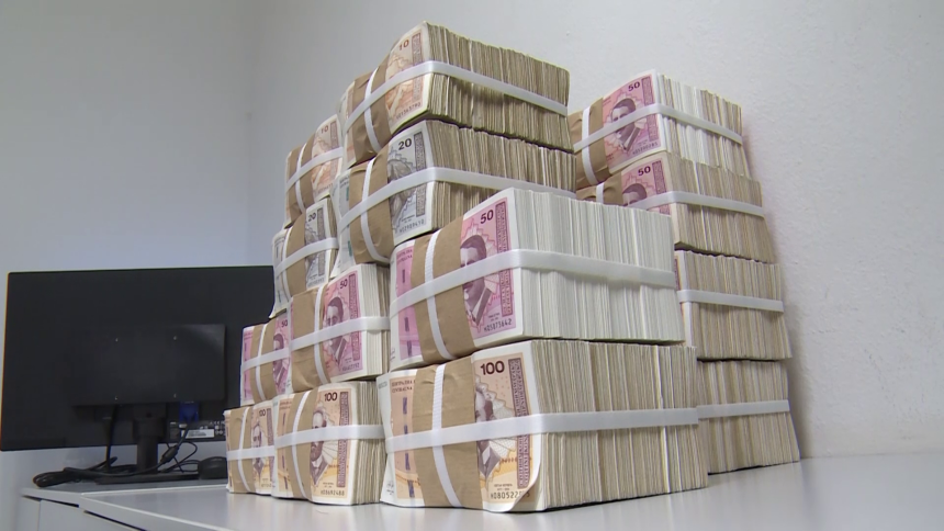 Kase pune: Od poreza u BiH za šest mjeseci sakupljeno više od 12 milijardi KM