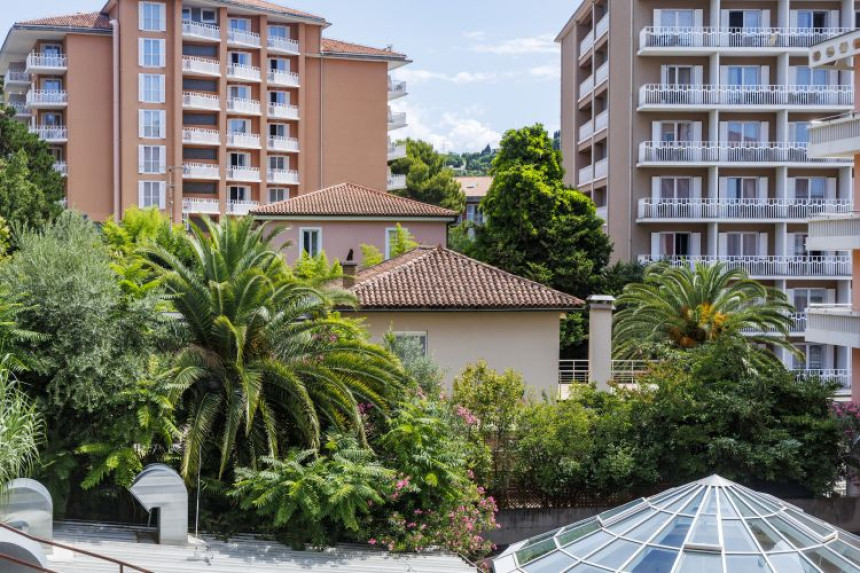 Slovenački mediji: Ovo je vila u Portorožu koju su kupili ljudi Milorada Dodika Slovenački mediji: Ovo je vila u Portorožu koju su kupili ljudi Milorada Dodika