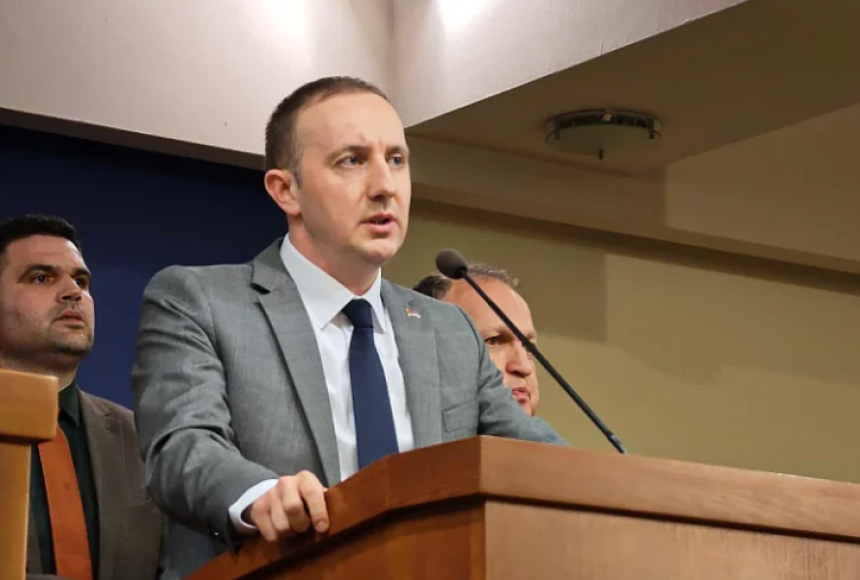Stevandiću, niste se ponijeli odgovorno, već kukavički Stevandiću, niste se ponijeli odgovorno, već kukavički