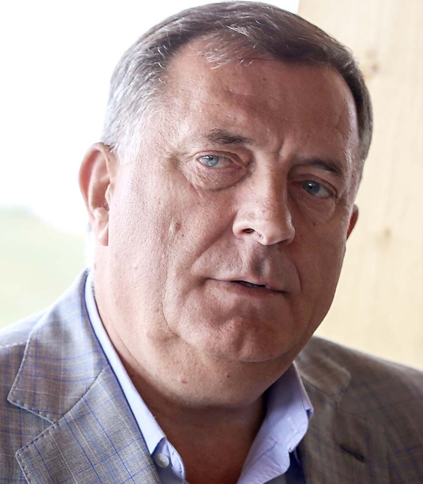 Dodik demantuje Slovence: Oprema za prisluškivanje nije isporučena, svi znaju da firma nema veze sa mnom Dodik demantuje Slovence: Oprema za prisluškivanje nije isporučena, svi znaju da firma nema veze sa mnom