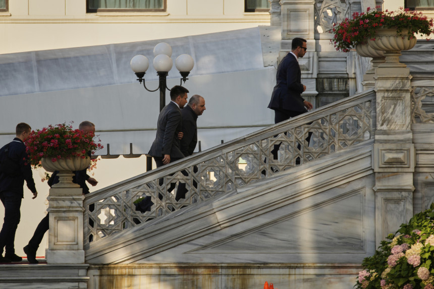 U toku sastanak delegacija Rusije i Ukrajine u Istanbulu U toku sastanak delegacija Rusije i Ukrajine u Istanbulu