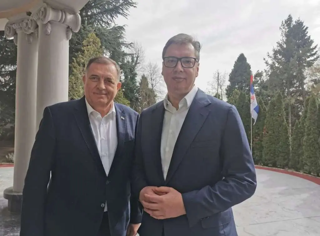 Dodik pisao Vučiću: Spreman sam da ti pošaljem moju policiju u pomoć! Dodik pisao Vučiću: Spreman sam da ti pošaljem moju policiju u pomoć!