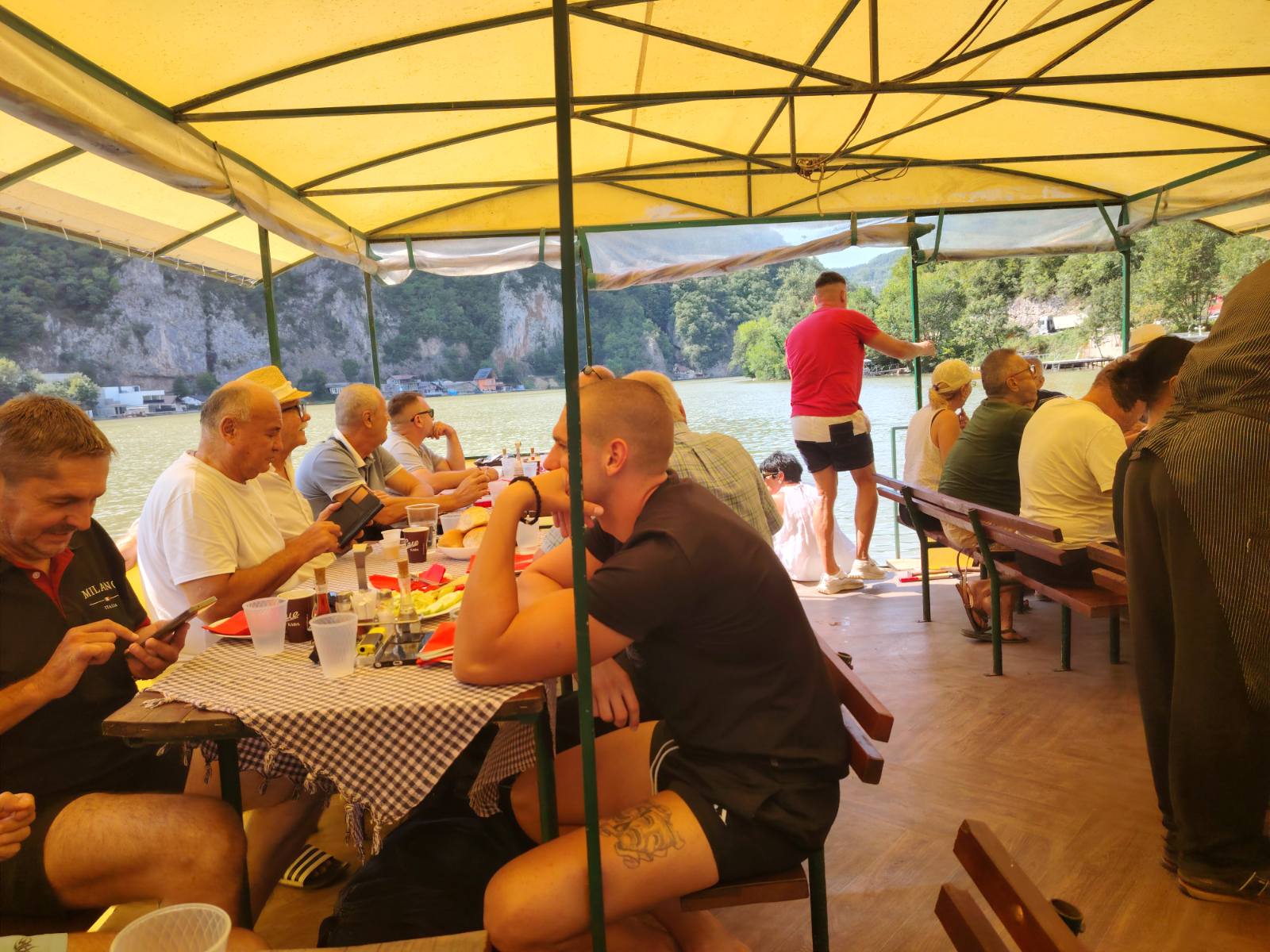 Drinsko jezero ljepše od Jadrana povezalo braću: Od jezera do Sunčane reke