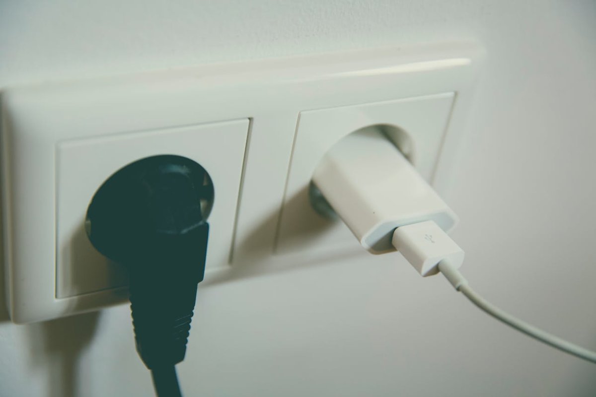 Tri električna uređaja nikada ne treba isključivati iz struje, razlog će vas iznenaditi