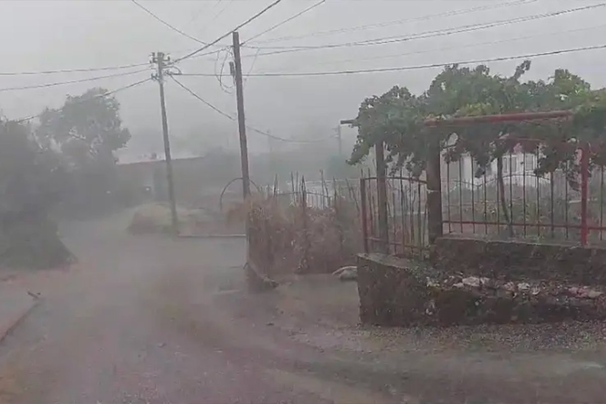 Snažno nevrijeme pogodilo jug RS: “Sve se desilo za 10 minuta” (VIDEO)