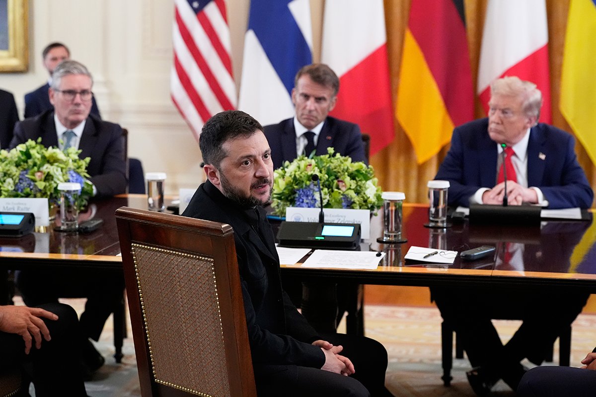 Ishod razgovora u Bijeloj kući: Tramp zvao Putina, najavljen sastanak sa Zelenskim Ishod razgovora u Bijeloj kući: Tramp zvao Putina, najavljen sastanak sa Zelenskim