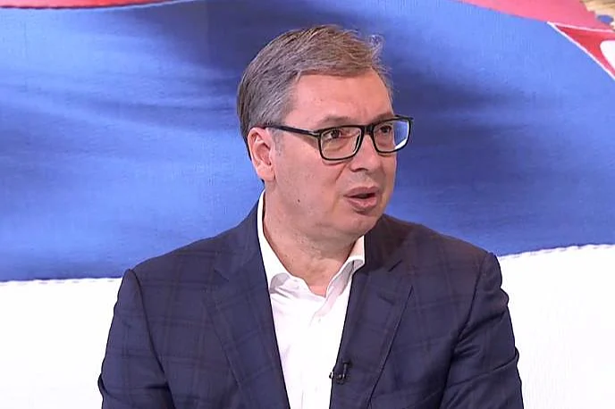 I Vučić okrenuo leđa Dodiku