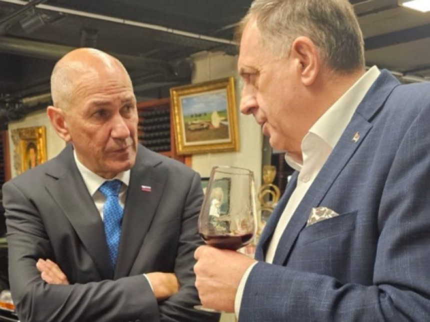 DELO: Slovenija rizikuje kredibilitet zbog Dodika DELO: Slovenija rizikuje kredibilitet zbog Dodika