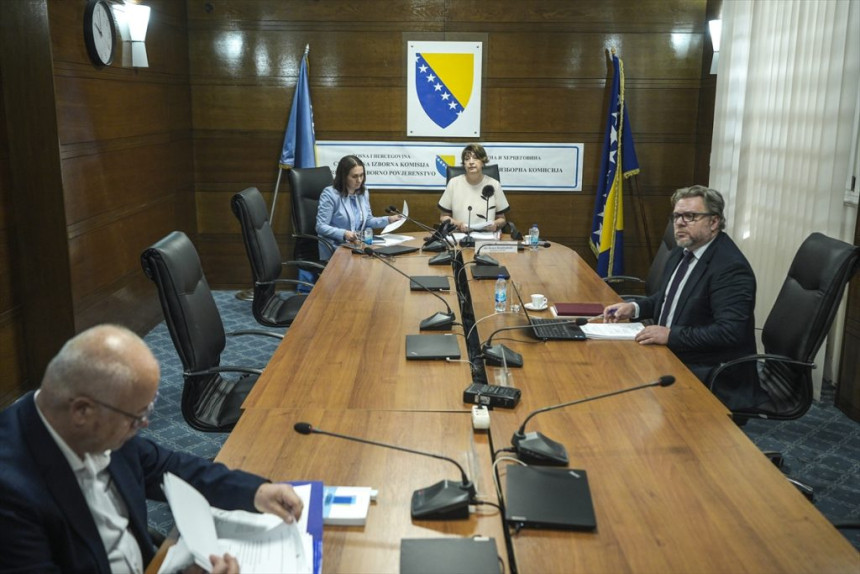 Dodiku odbijena žalba, na potezu ponovo CIK