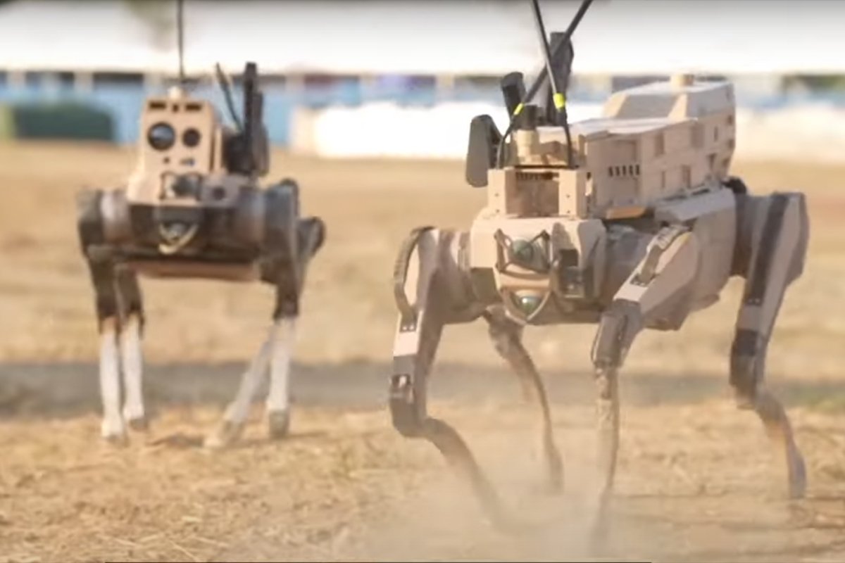 Šta su kineski „roboti-vukovi“: Oružje koje korača, puca i izviđa (VIDEO) Šta su kineski „roboti-vukovi“: Oružje koje korača, puca i izviđa (VIDEO)