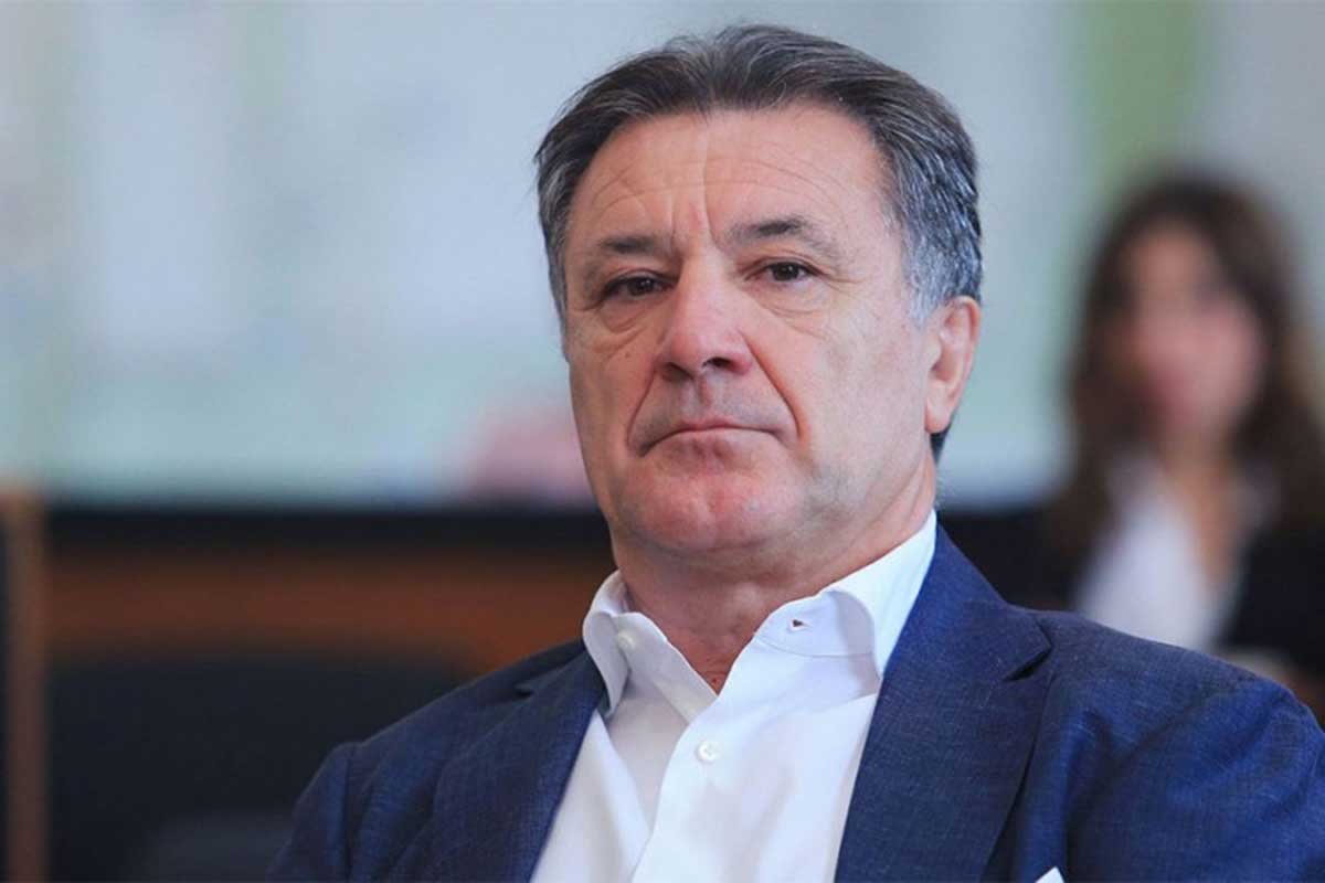 Zdravko Mamić: Kad mi je bilo najteže, Srbin iz Banjaluke mi dao 22 miliona (VIDEO) Zdravko Mamić: Kad mi je bilo najteže, Srbin iz Banjaluke mi dao 22 miliona (VIDEO)